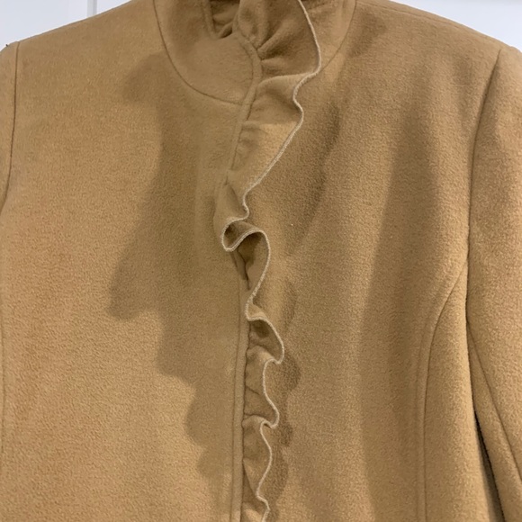 Ladies DKNY winter jacket - Picture 3 of 4